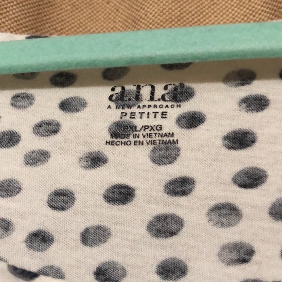 Ana White w/Black Polka Dot T-shirt PXL - Picture 3 of 6